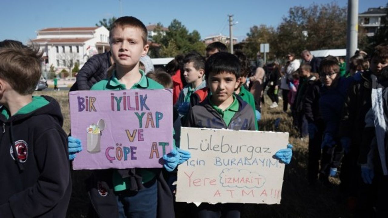 Lüleburgaz Belediyesi'nden 'İyilik Yap Çöpe At'