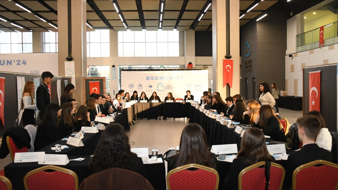 MUN Konferansı Balıkesir’de toplandı