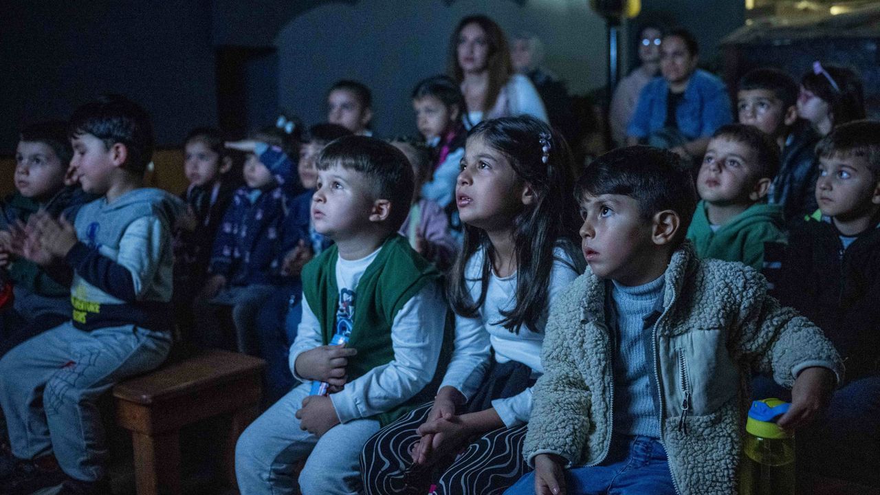 Bornova'da Cumhuriyet Ata Anı Evi'nde kutlandı