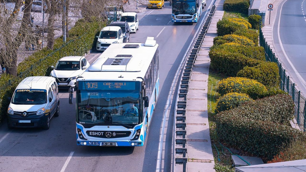 İzmir'de ulaşıma 29 Ekim düzenlemesi!