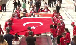 Yurttaşlar 19 Mayıs'ta da Atatürk'ün huzurundaydı