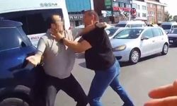 Ataşehir’de yol verme kavgasında sürücüler birbirine girdi: ‘Ehliyetler gidiyor, yapmayın’
