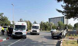 Edirne’de iki otomobil çarpıştı, biri takla attı: 2 sürücü yaralandı