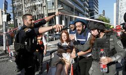 İran füzeleri İsrail’in borsa merkezi Ramat Gan'ı vurdu!