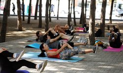Karşıyaka’nın parklarında spor keyfi başladı