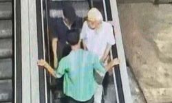 Beyoğlu’nda dehşet: Yaşlı adamın boğazını sıkıp gasp ettiler