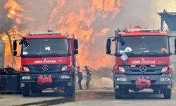 İzmir'de orman yangınına müdahale sürüyor