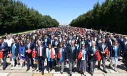 Rotaryenler yeni döneme Anıtkabir'de Ata'ya saygı ile başladı
