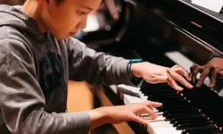 Üniversite gençliğinin müzik karnesi: 10 gençten 9'u her gün müzik dinliyor