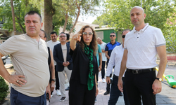 Başkan Ünsal’dan Cumhuriyet Mahallesi Çocuklarına Hediyeler