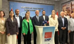 CHP heyeti İzmir’de: “Demokrasi ve halkın iradesi için mücadele sürüyor”
