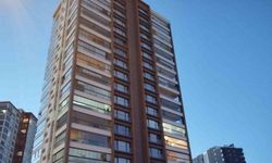 Boşanma aşamasındaki eşini çocuklarının yanında öldürdü
