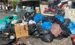 İzmir Buca’da Çöp Krizi Devam Ediyor!