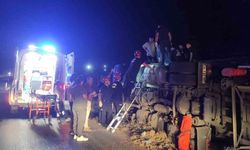 Tır kazası: Sürücü ekipler tarafından kurtarıldı