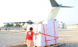 Türkiye’den Afganistan’a 25 tonluk insani yardım