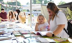 Bornova Kitap Günleri 6. Kez Büyükpark'ta başladı