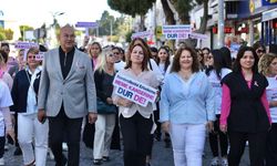 Çeşme Belediyesi'nden 'Sağlığa Pembe Adımlar'