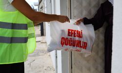 Efes Selçuk'ta beslenme çantaları dayanışma ile doluyor