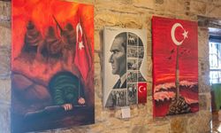 Kuşadası'nda öğrencilerden cumhuriyet sergisi