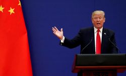 Trump'tan Çin'e tarifelere ek yüzde 100 gümrük vergisi