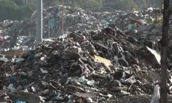 Buca'da yine çöp krizi!