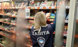 Çeşme Belediyesi ekiplerinden market ve kantinlere denetim