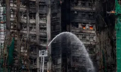 Hong Kong'da gökdelen faciası