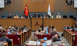 İzmir Büyükşehir'de 2 milyarlık borç yetkisi