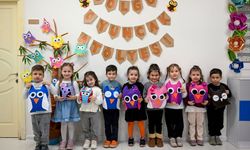 Bornova'da minik eller toprağa dokunuş