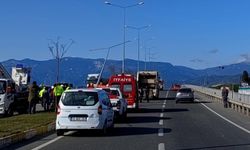 Otomobil çöp kamyonuna çarptı: 1 ölü