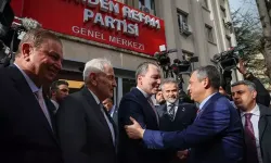 Özgür Özel'den Fatih Erbakan'a ziyaret