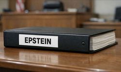 ABD Adalet Bakanlığı, 'Trump'ın adının geçtiği' açıklanmayan Epstein belgesi olup olmadığını inceleyecek