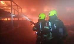 Balıkesir'de Depo Yangını! Kara Duman Gökyüzünü Kapladı