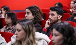 Buca'da geleceğin psikologlarına 'afet' semineri