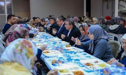 Efeler'in ilk iftar sofrası Alanlı Mahallesi'nde kuruldu
