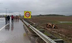 Gaziantep'te Askeri Araç Şarampole Devrildi