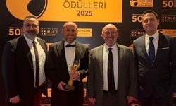Jolly CEO'su Mert Vardar'a Altın Lider ödülü