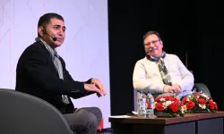 Severcan, memleketinde sanatseverlerle buluştu