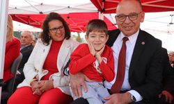 Turgutlu'da çocukların hayalleri 'Sanat İyileştirir' ile umuda dönüşüyor