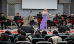 Bornova'da romantik müzik rüzgarı