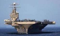 İran, ABD uçak gemisine saldırdığını iddia etti