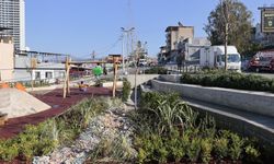 Konak'ın göz bebeği Narin Parkı'na yağmur bahçesi