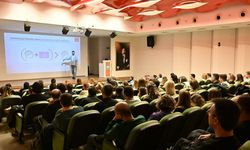 Manisa personeline yapay zekâ ve veri yönetimi eğitimi