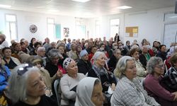 Seferihisar'da 'Sağlıklı Yaşlanma' Söyleşisi'ne yoğun ilgi
