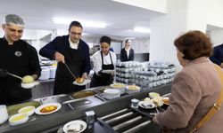 Balçova'da dayanışmanın adresi: Kent Lokantası 1 yaşında