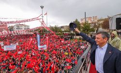 CHP'nin Nevşehir mitinginde Özel konuşuyor