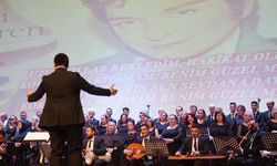 Denizli Zeki Müren'i vefatının 30. yılında andı