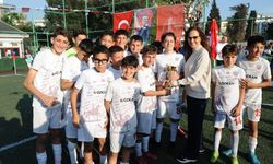 Karşıyaka'da bayram coşkusu sahalarda yaşanacak