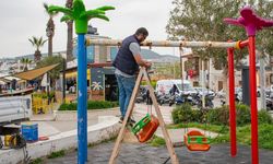 Kuşadası'nda çocuk parkları bahara hazırlanıyor
