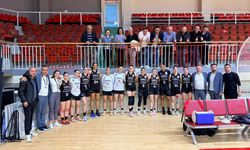 Manisa'nın tek Kadın Basketbol Takımı Seride 2'de 2'de Yaptı